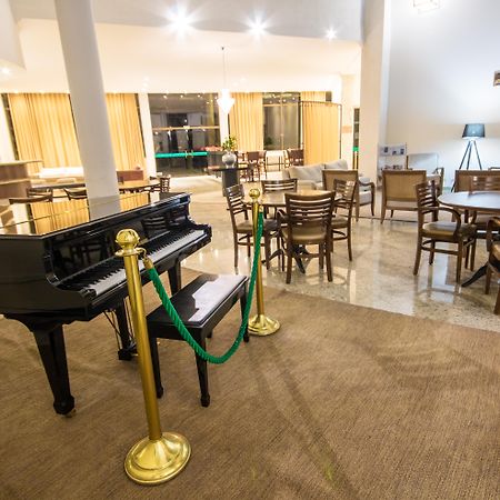 波索卡达黄金公园全包酒店 Poços de Caldas 外观 照片 The lounge at the airport
