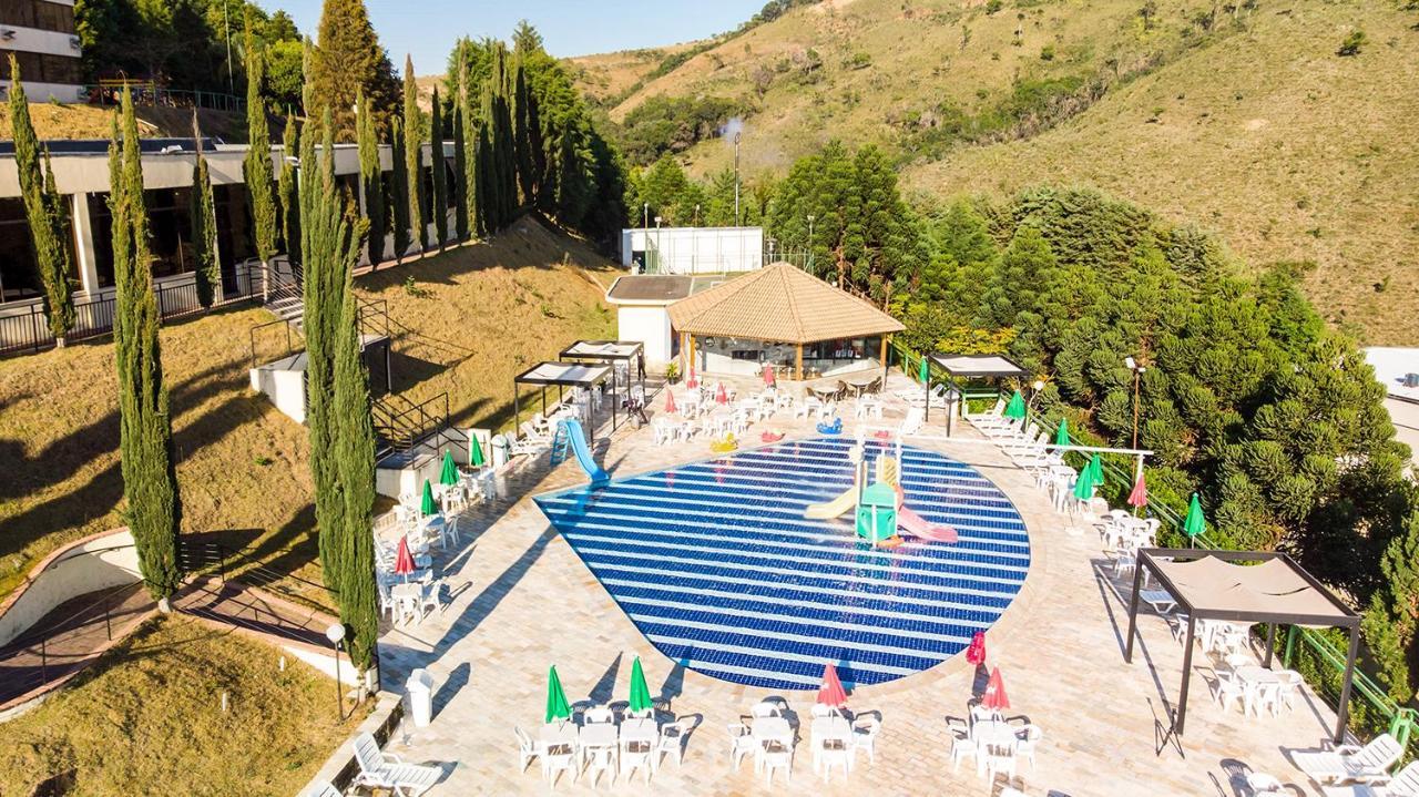 波索卡达黄金公园全包酒店 Poços de Caldas 外观 照片 Aerial view of the swimming pool