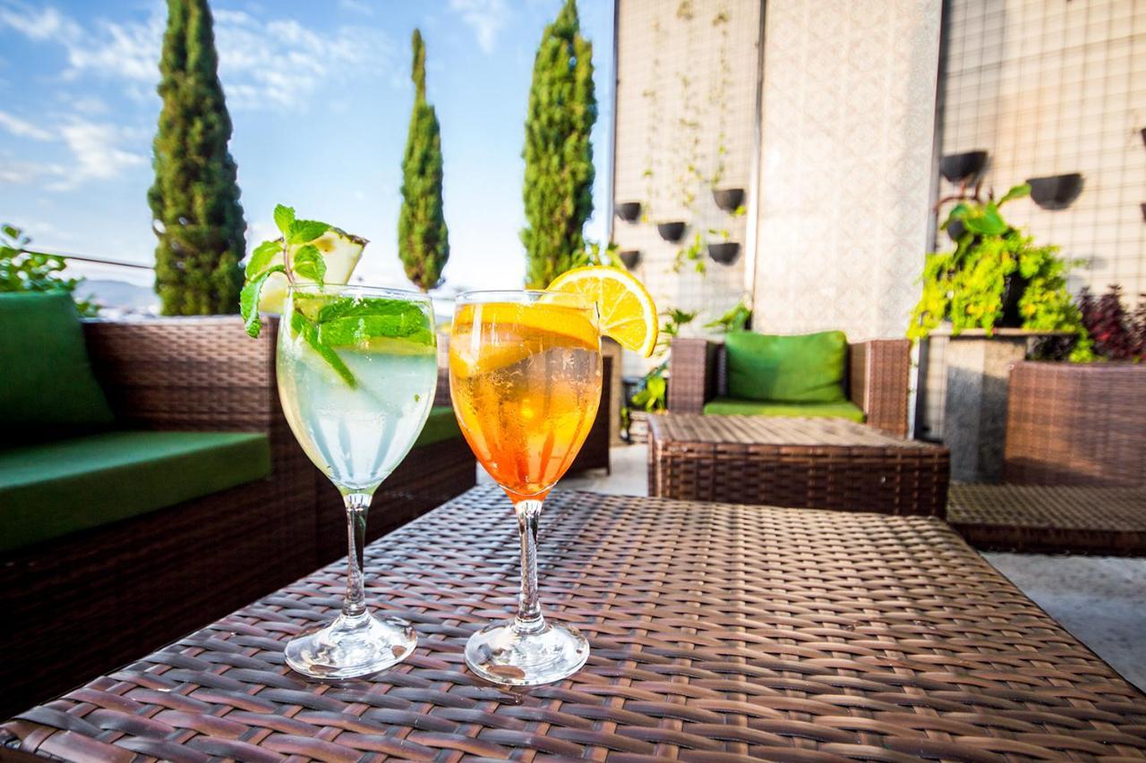 波索卡达黄金公园全包酒店 Poços de Caldas 外观 照片 Rooftop bar