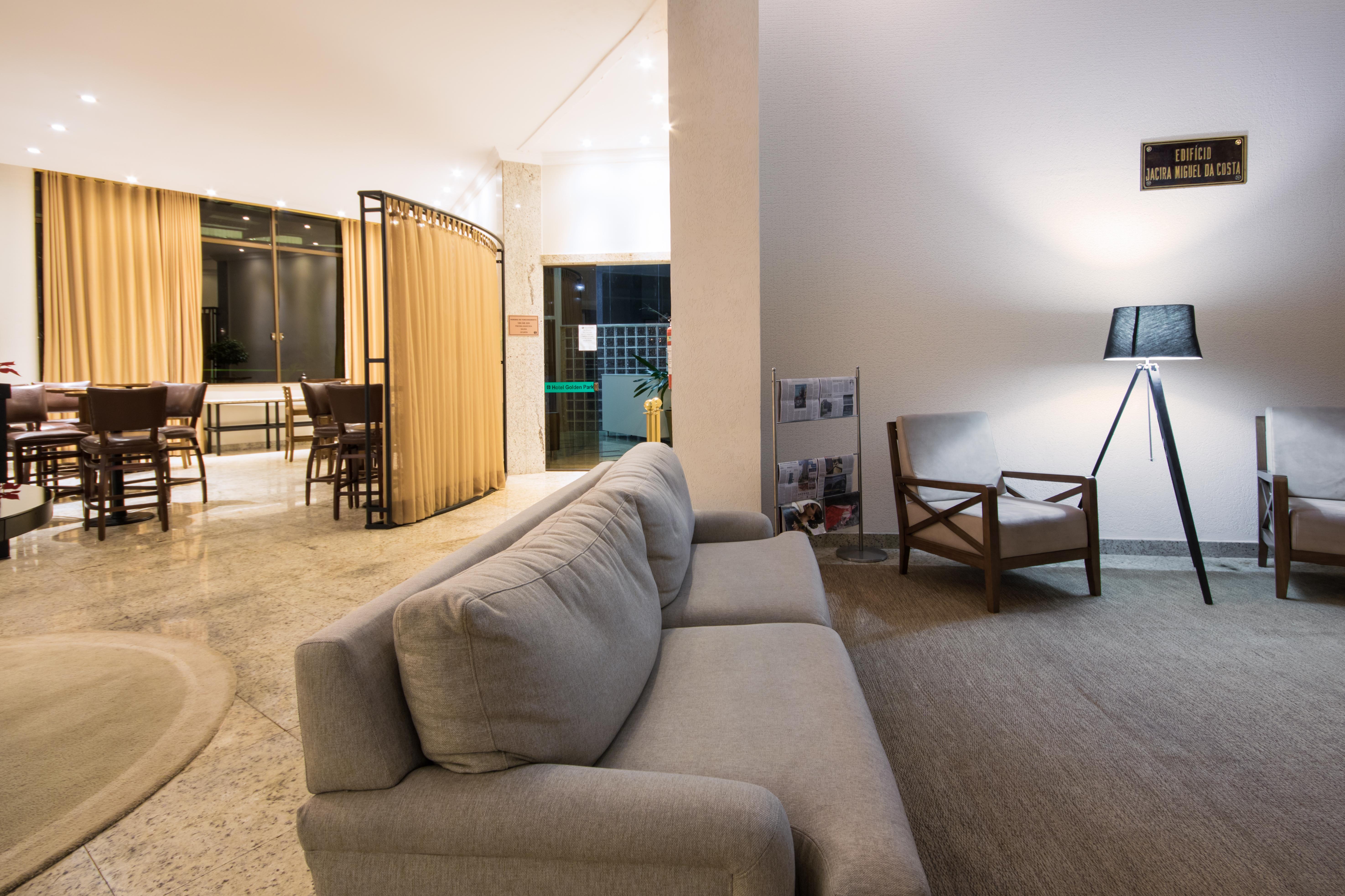 波索卡达黄金公园全包酒店 Poços de Caldas 外观 照片 The lobby of the hotel