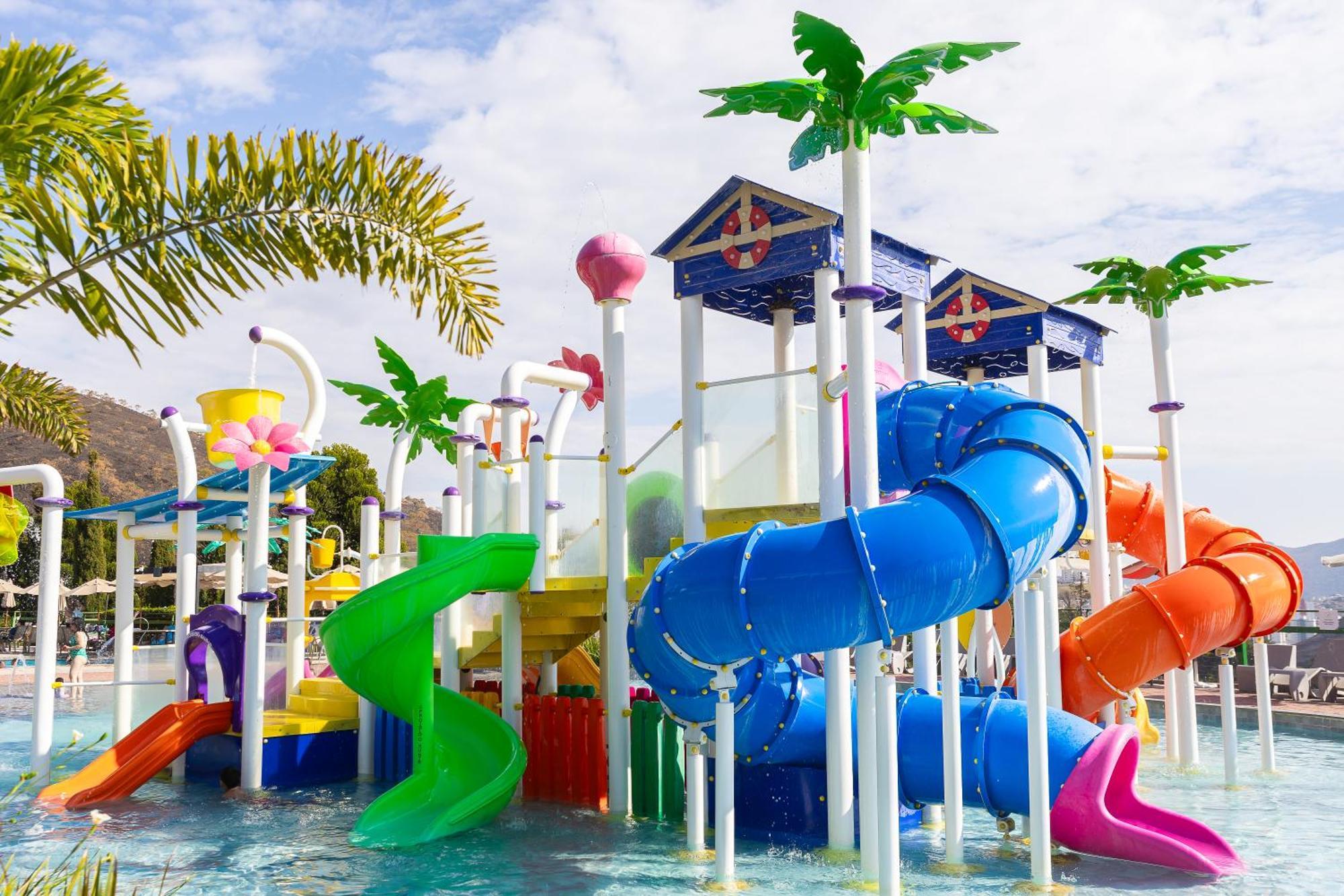 波索卡达黄金公园全包酒店 Poços de Caldas 外观 照片 Splash Island