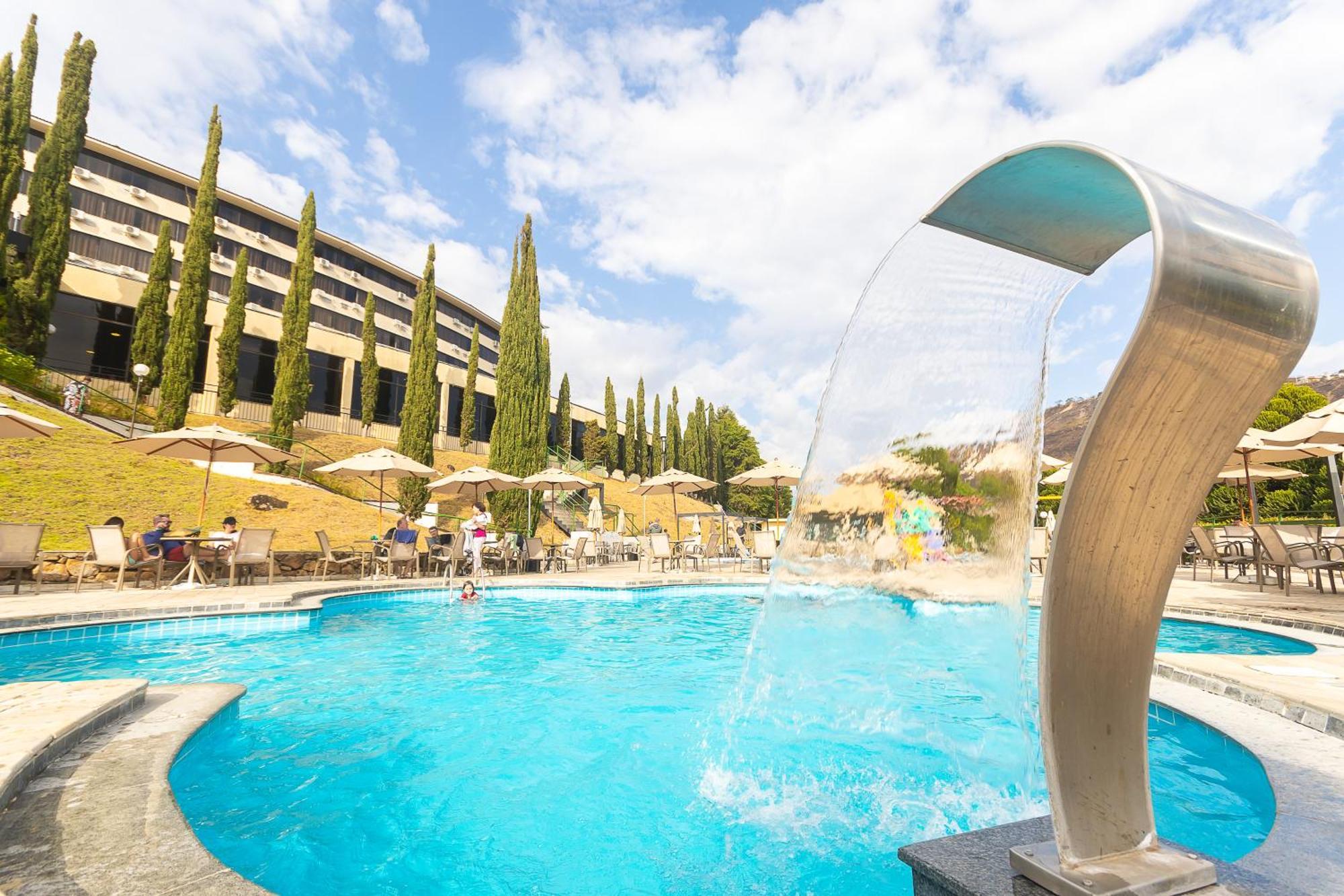 波索卡达黄金公园全包酒店 Poços de Caldas 外观 照片 The swimming pool at the hotel